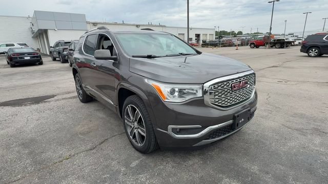 Used 2019 GMC Acadia Denali AWD/4WD image 2