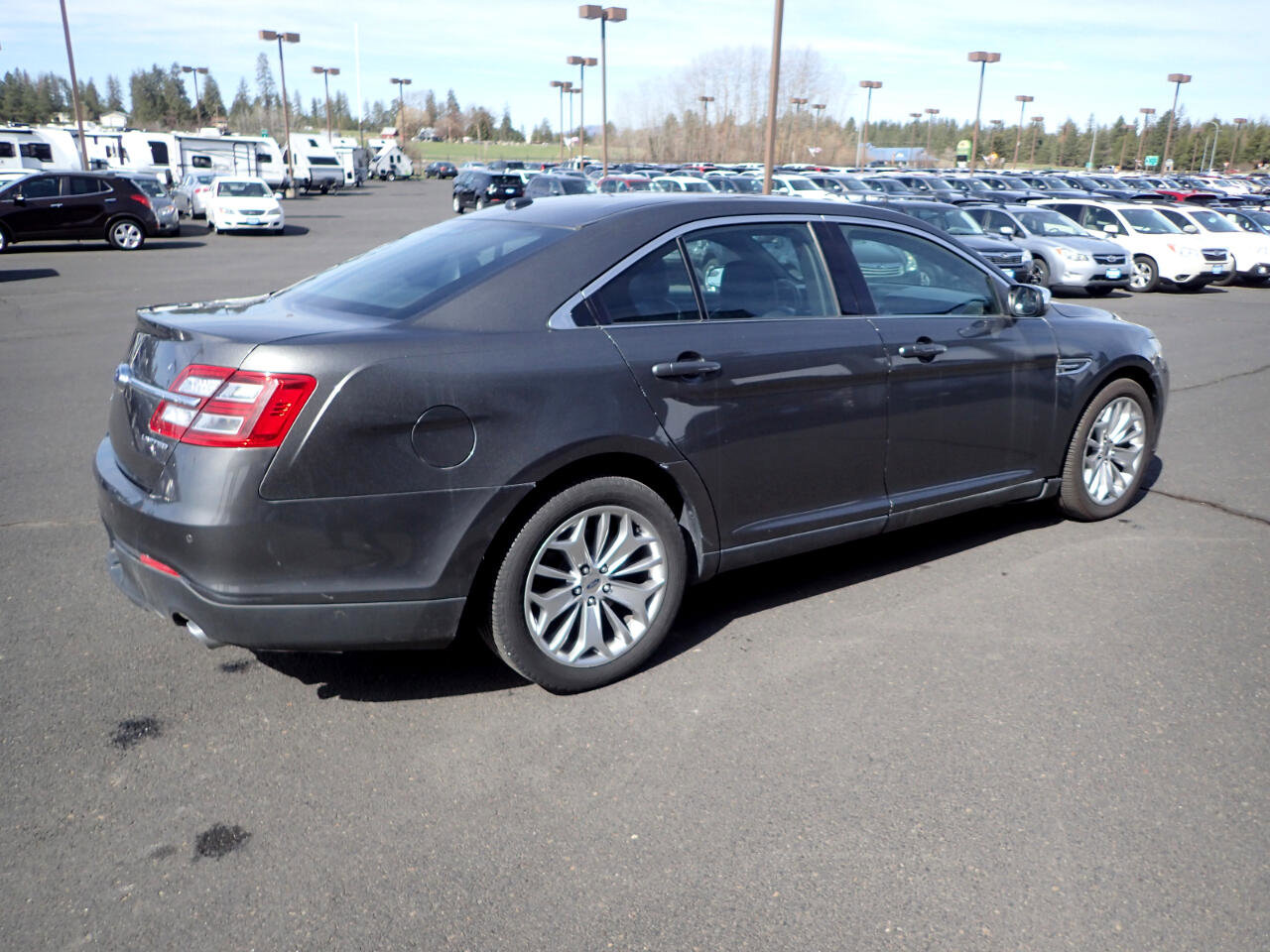 Used 2016 Ford Taurus Limited FWD image 5