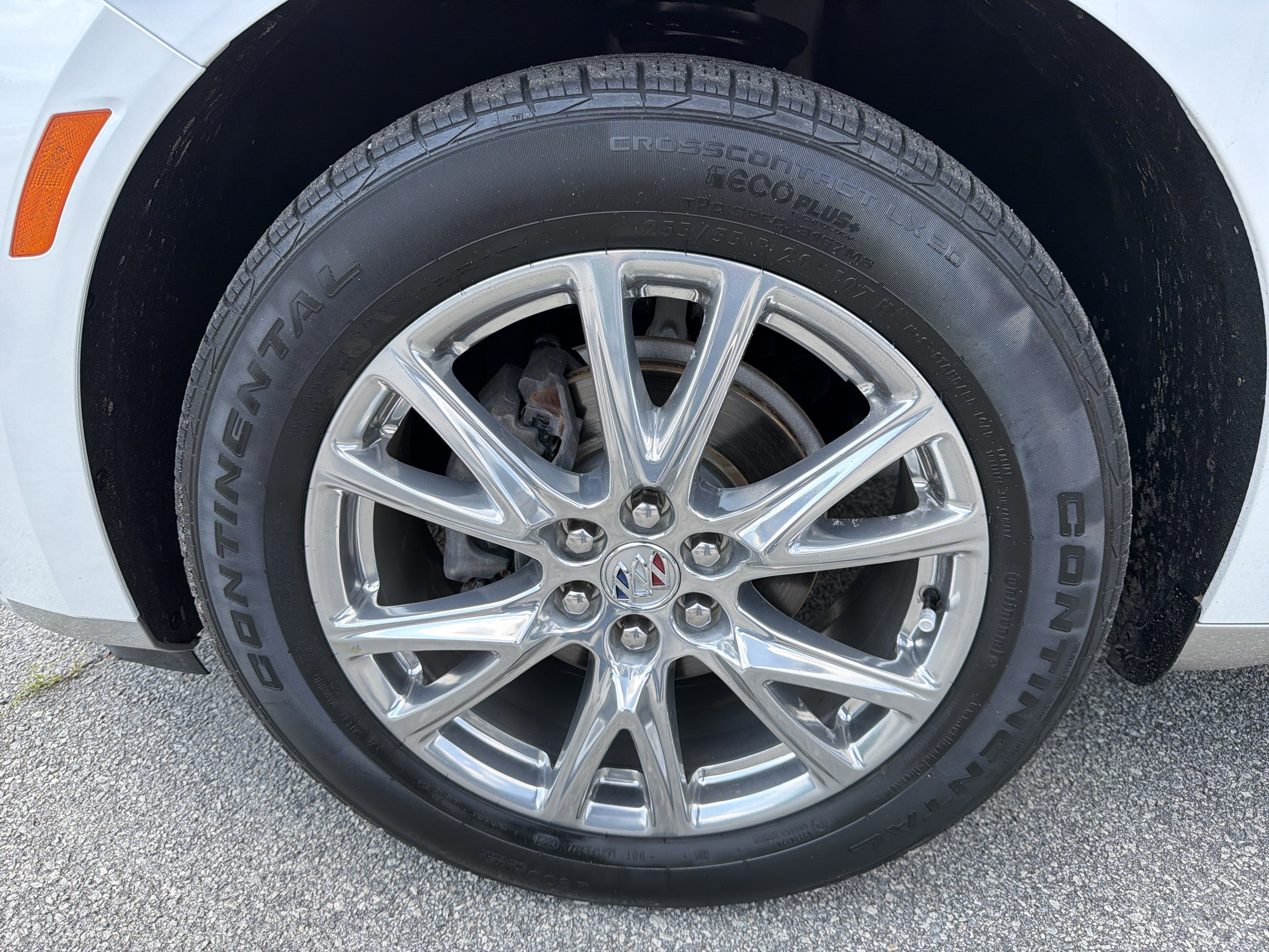 Certified 2023 Buick Enclave Essence w/ Experience Buick Package FWD image 12