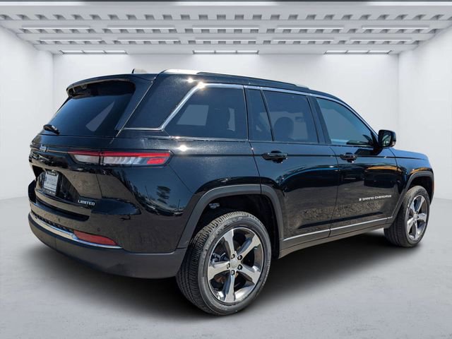 New 2025 Jeep Grand Cherokee Limited w/ Luxury Tech Group II RWD image 3