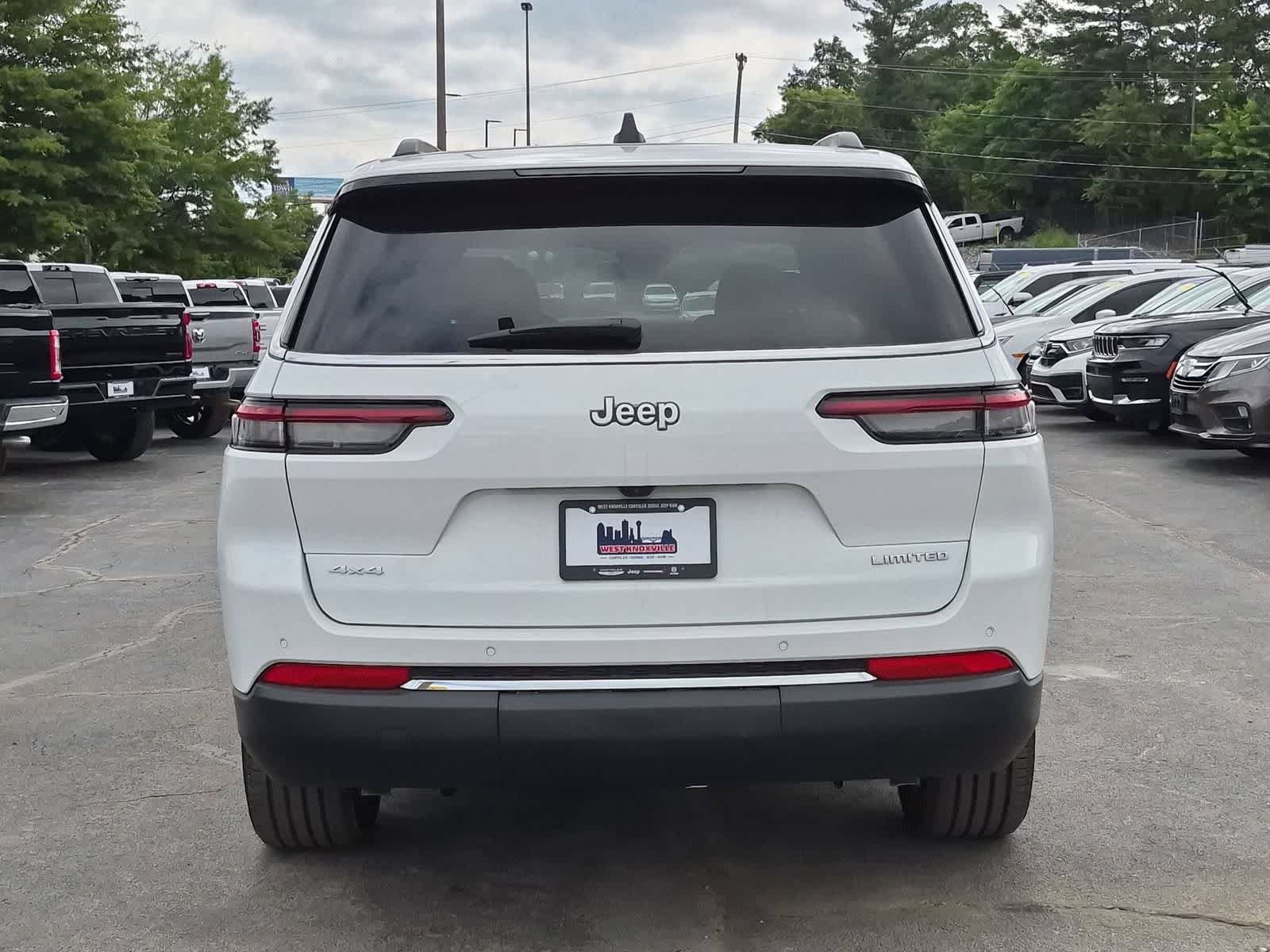 New 2025 Jeep Grand Cherokee L Limited w/ Trailer Tow Package AWD/4WD image 5
