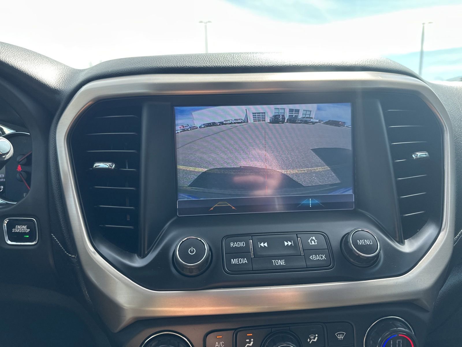 Used 2018 GMC Acadia Denali AWD/4WD image 59