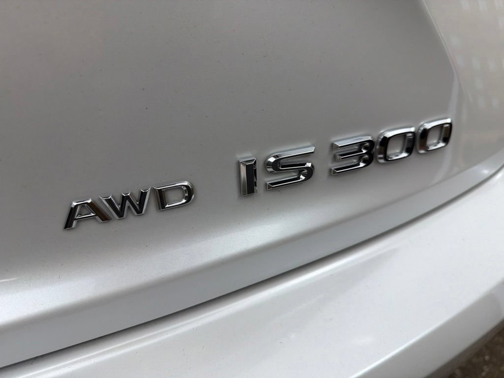 Used 2020 Lexus IS 300 AWD w/ Navigation Package image 22