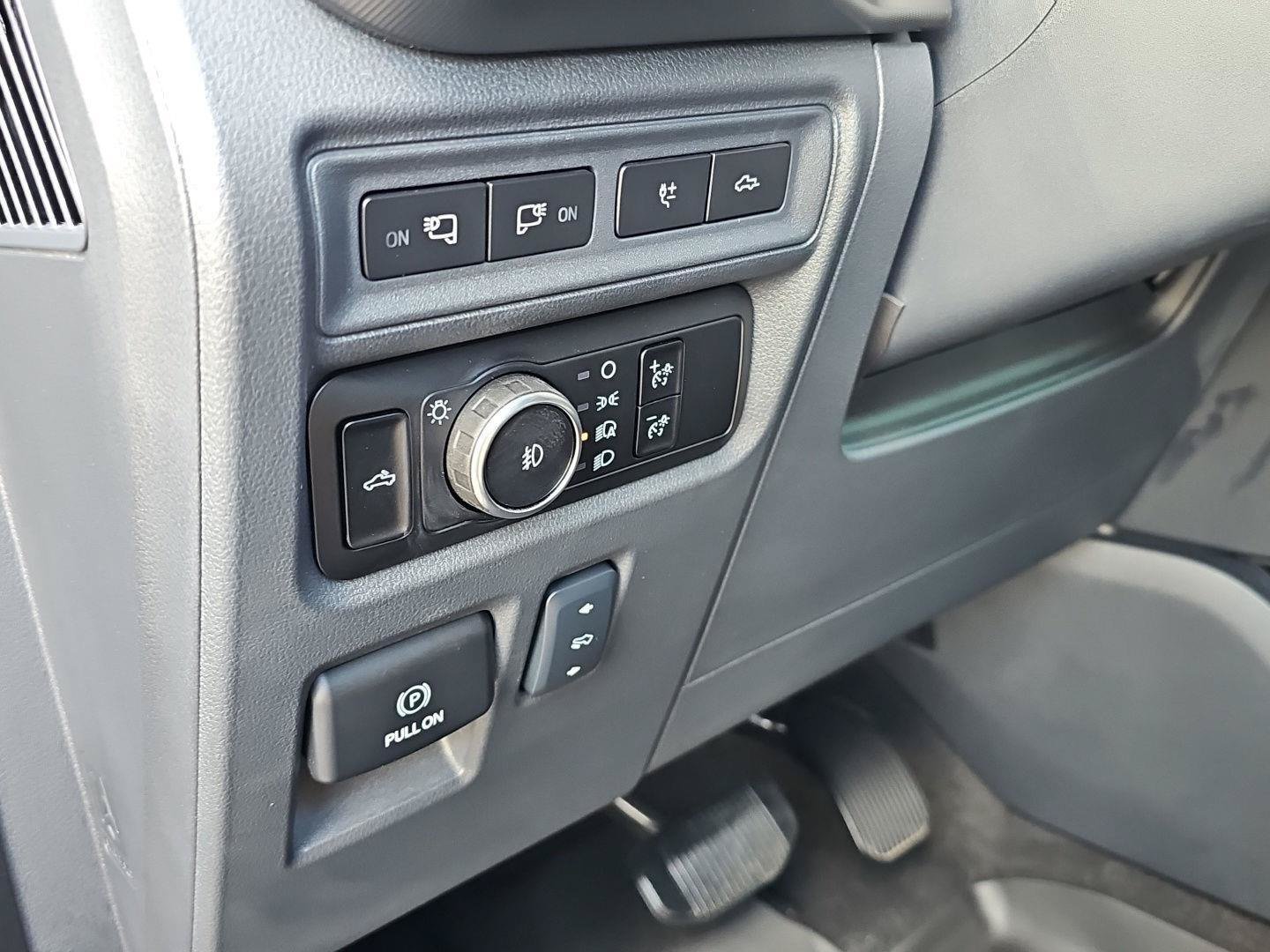 Used 2024 Ford F150 Raptor AWD/4WD image 14