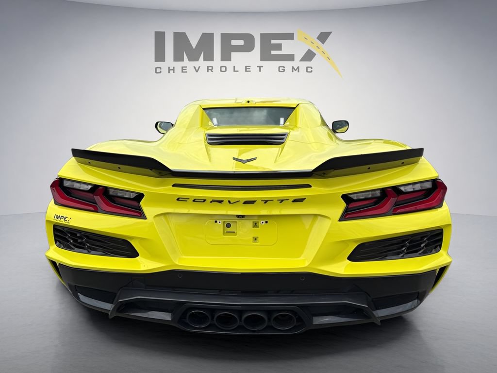 Used 2024 Chevrolet Corvette Z06 w/ Stealth Interior Trim Package RWD image 4