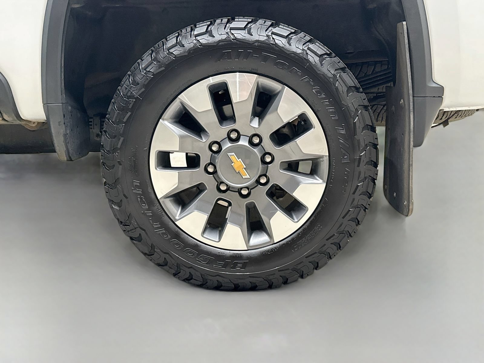 Used 2024 Chevrolet Silverado 2500 Custom AWD/4WD image 31