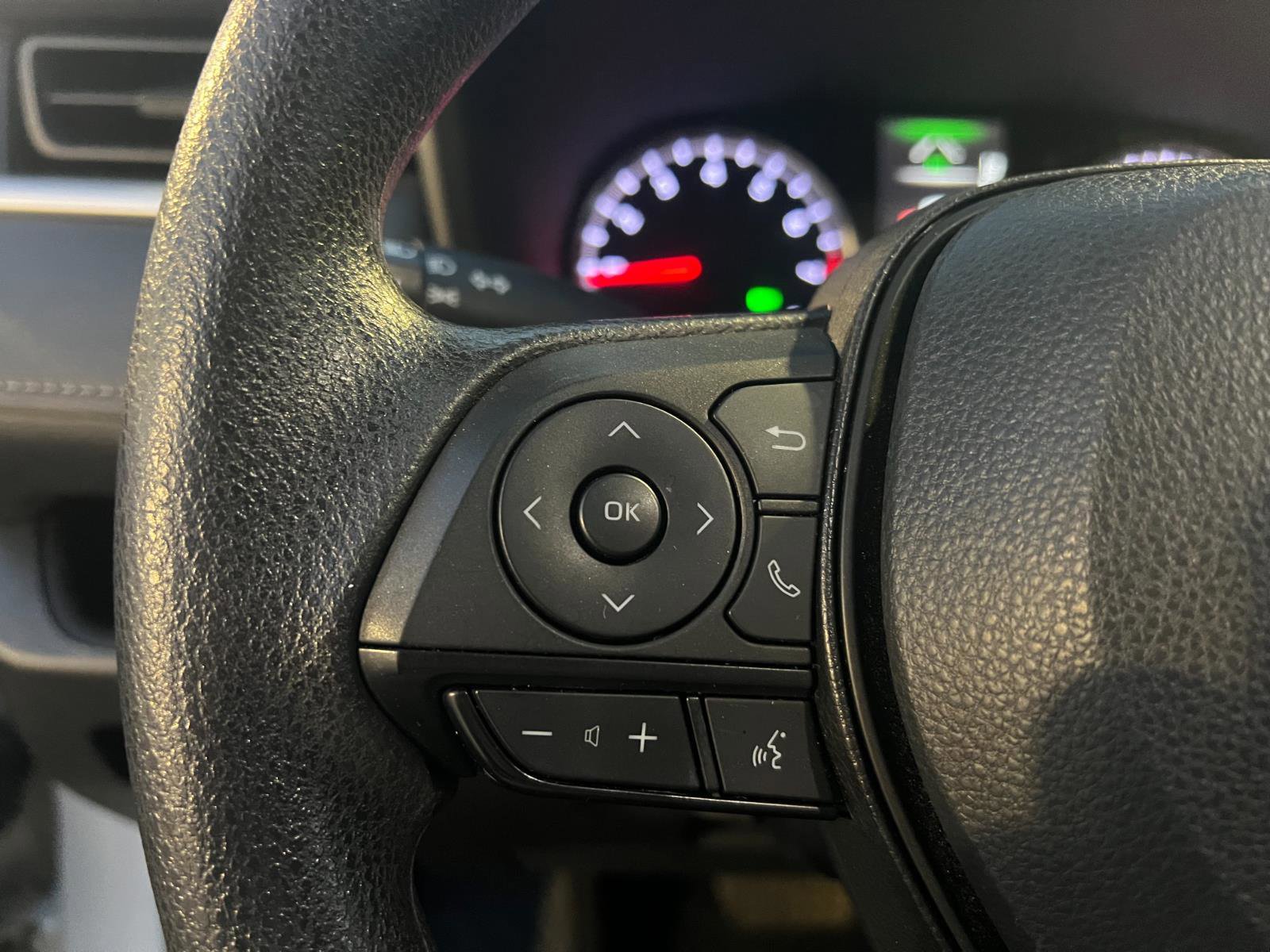 Certified 2022 Toyota RAV4 XLE image 22