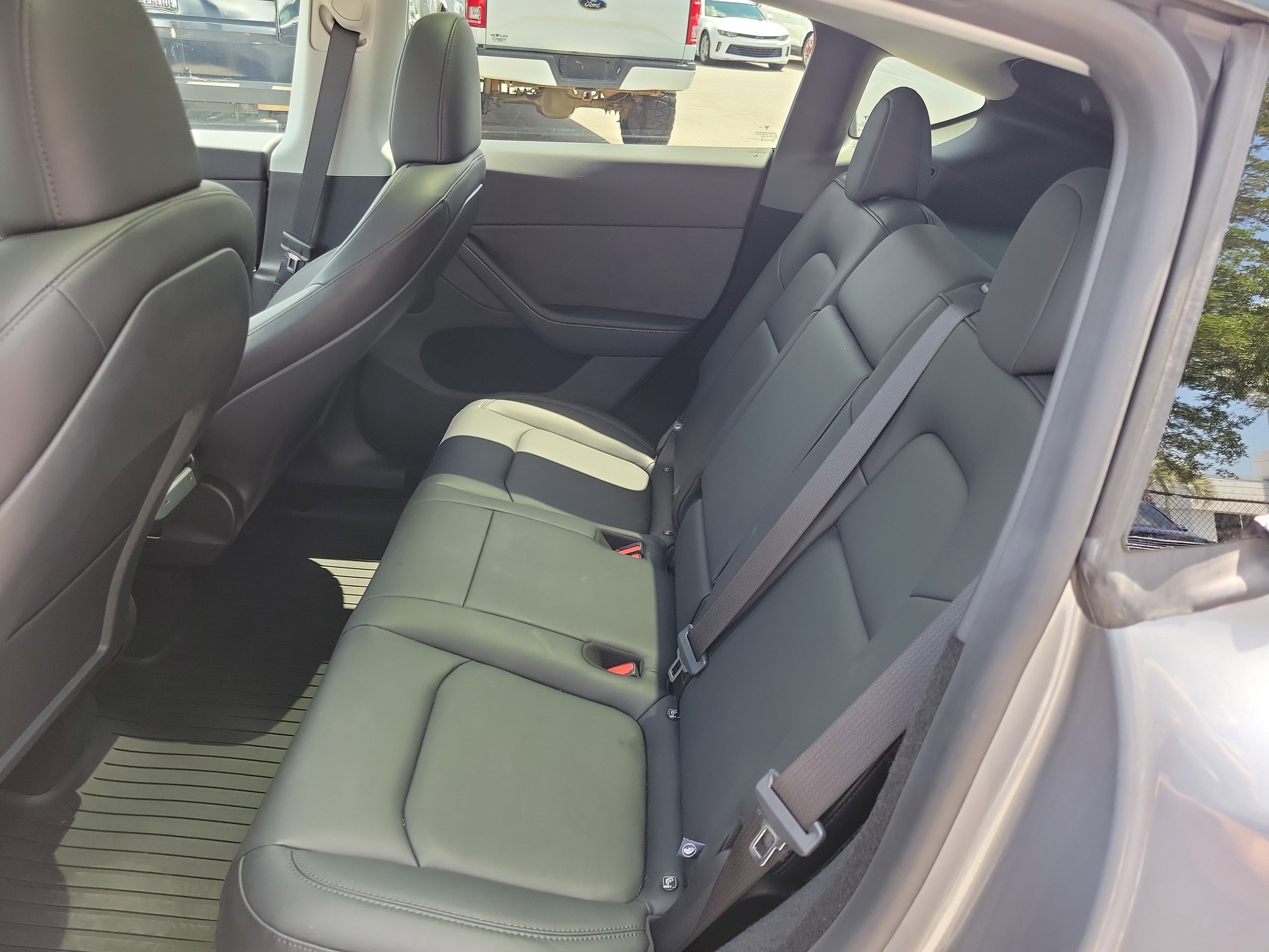 Used 2025 Tesla Model Y Long Range AWD/4WD image 15