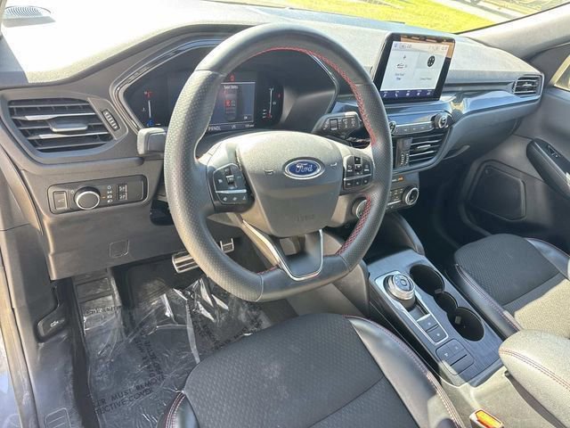 Used 2024 Ford Escape ST-Line w/ Cold Weather Package image 34