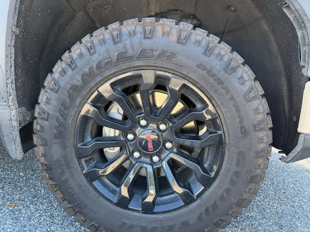 Used 2022 GMC Sierra 1500 AT4X image 4