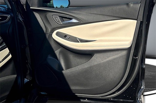 Used 2021 Buick Encore GX Select image 28