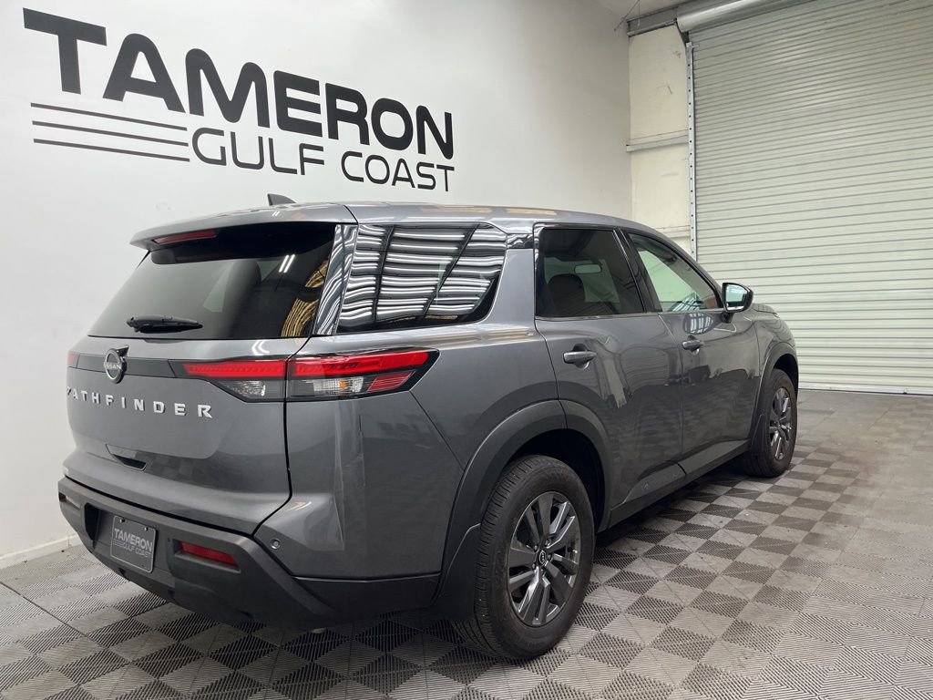 Used 2024 Nissan Pathfinder S image 7