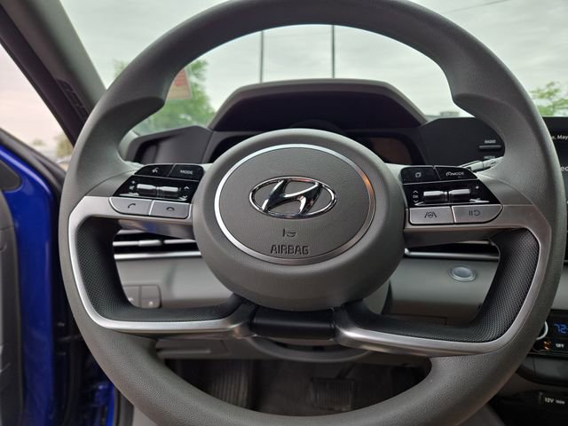 Certified 2023 Hyundai Elantra SEL FWD image 16