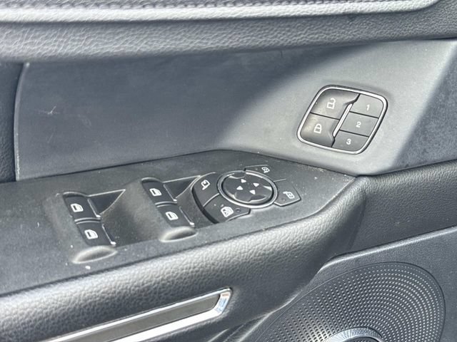 Used 2018 Ford Expedition XLT w/ Equipment Group 202A RWD image 21