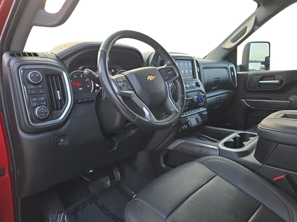 Used 2022 Chevrolet Silverado 2500 LTZ w/ LTZ Premium Package AWD/4WD image 16