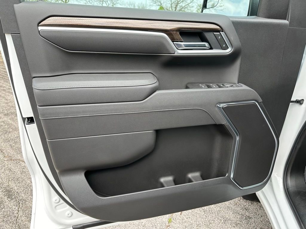 New 2025 Chevrolet Silverado 1500 LT image 22