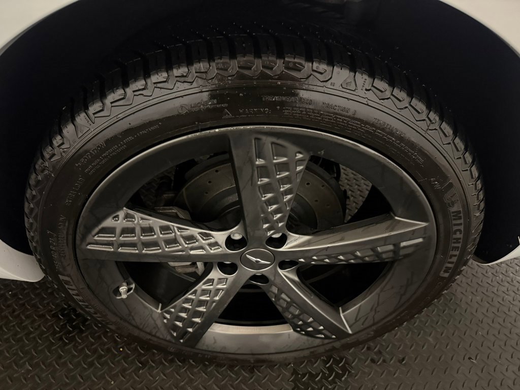 Certified 2022 Genesis GV70 2.5T w/ Sport Prestige Package image 17