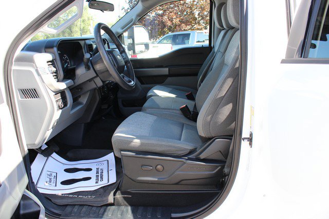 Used 2025 Ford F250 XLT w/ FX4 Off-Road Package AWD/4WD image 9