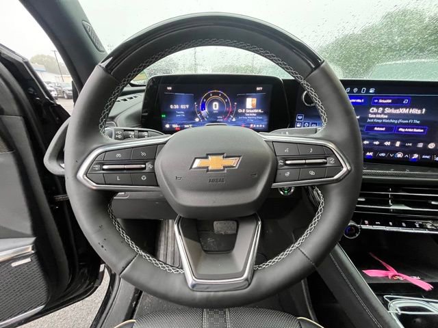 Used 2024 Chevrolet Traverse RS image 28