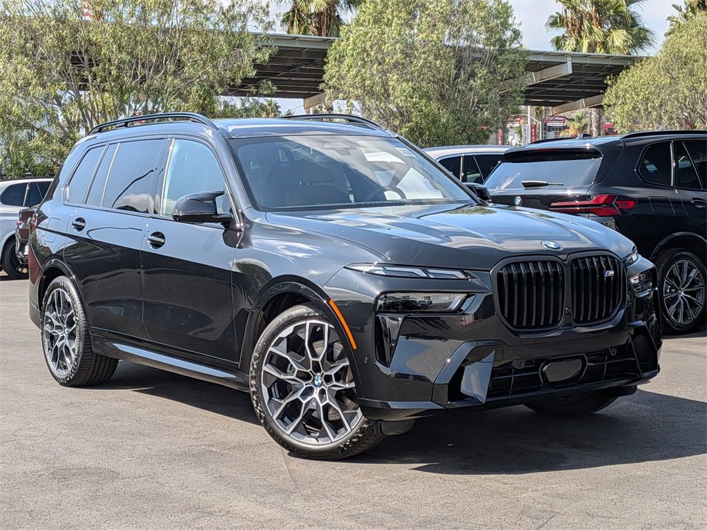 New 2026 BMW X7 M60i