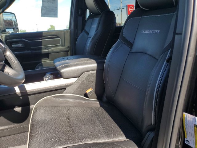 Used 2023 RAM 3500 Laramie AWD/4WD image 17