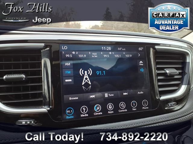 Used 2019 Chrysler Pacifica Limited w/ Tire & Wheel Group image 22