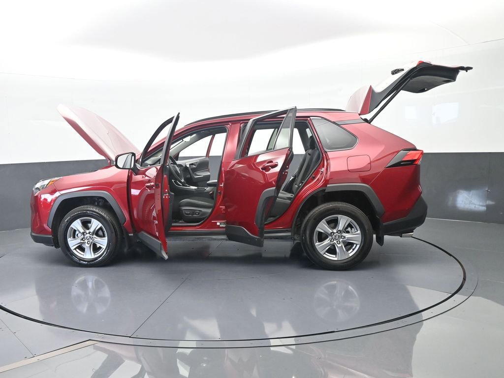 Used 2025 Toyota RAV4 XLE w/ Convenience Package FWD image 72