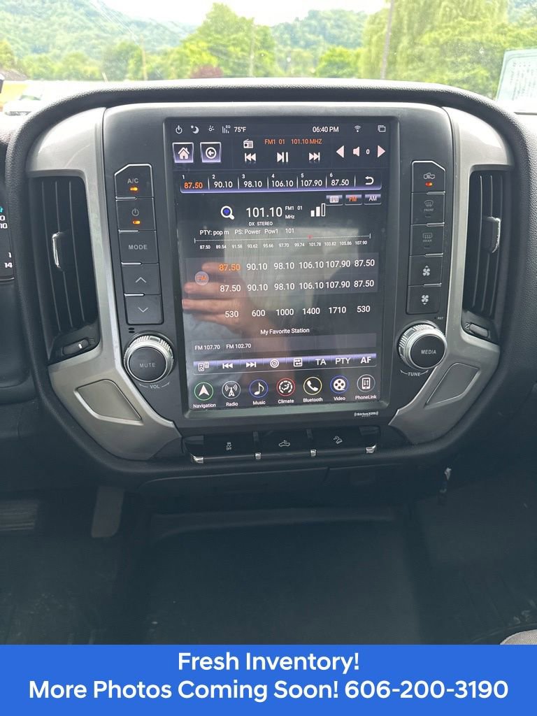 Used 2017 Chevrolet Silverado 1500 LT w/ All Star Edition AWD/4WD image 13