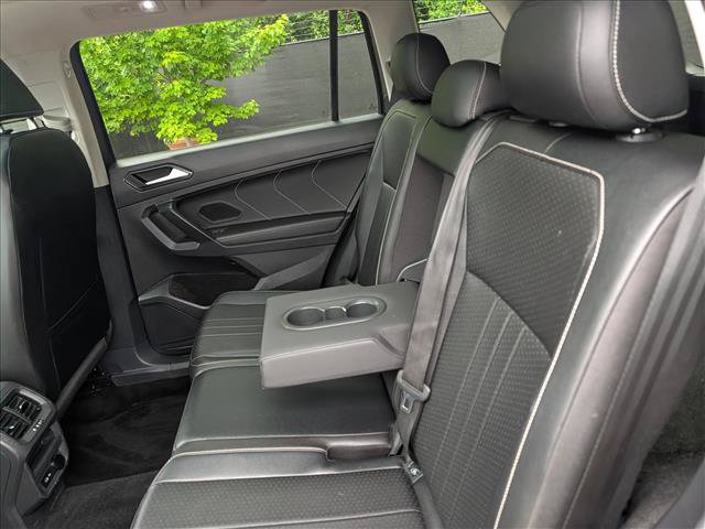 Used 2023 Volkswagen Tiguan SE w/ Panoramic Sunroof Package AWD/4WD image 24