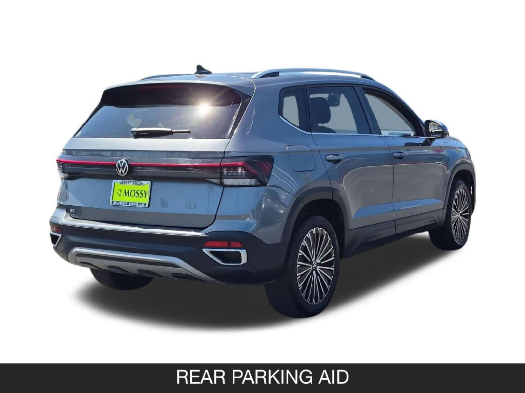 Used 2025 Volkswagen Taos SE FWD image 9