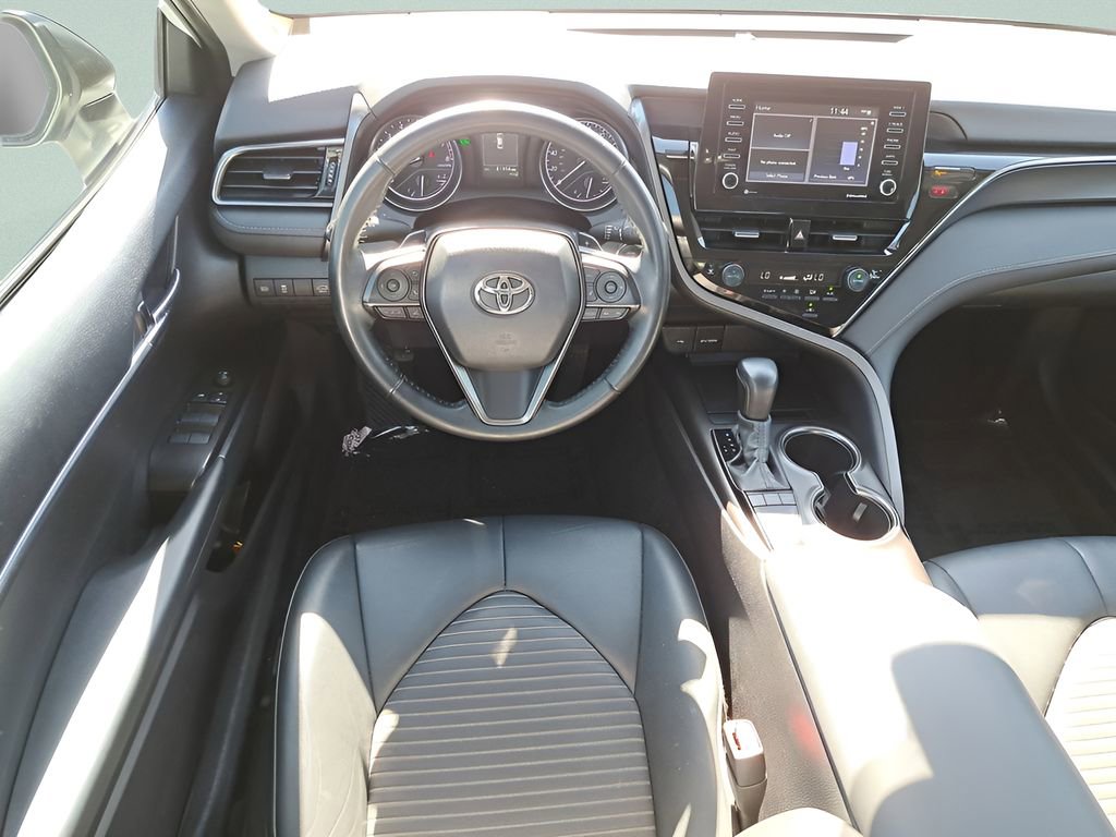 Certified 2022 Toyota Camry SE w/ Convenience Package image 10