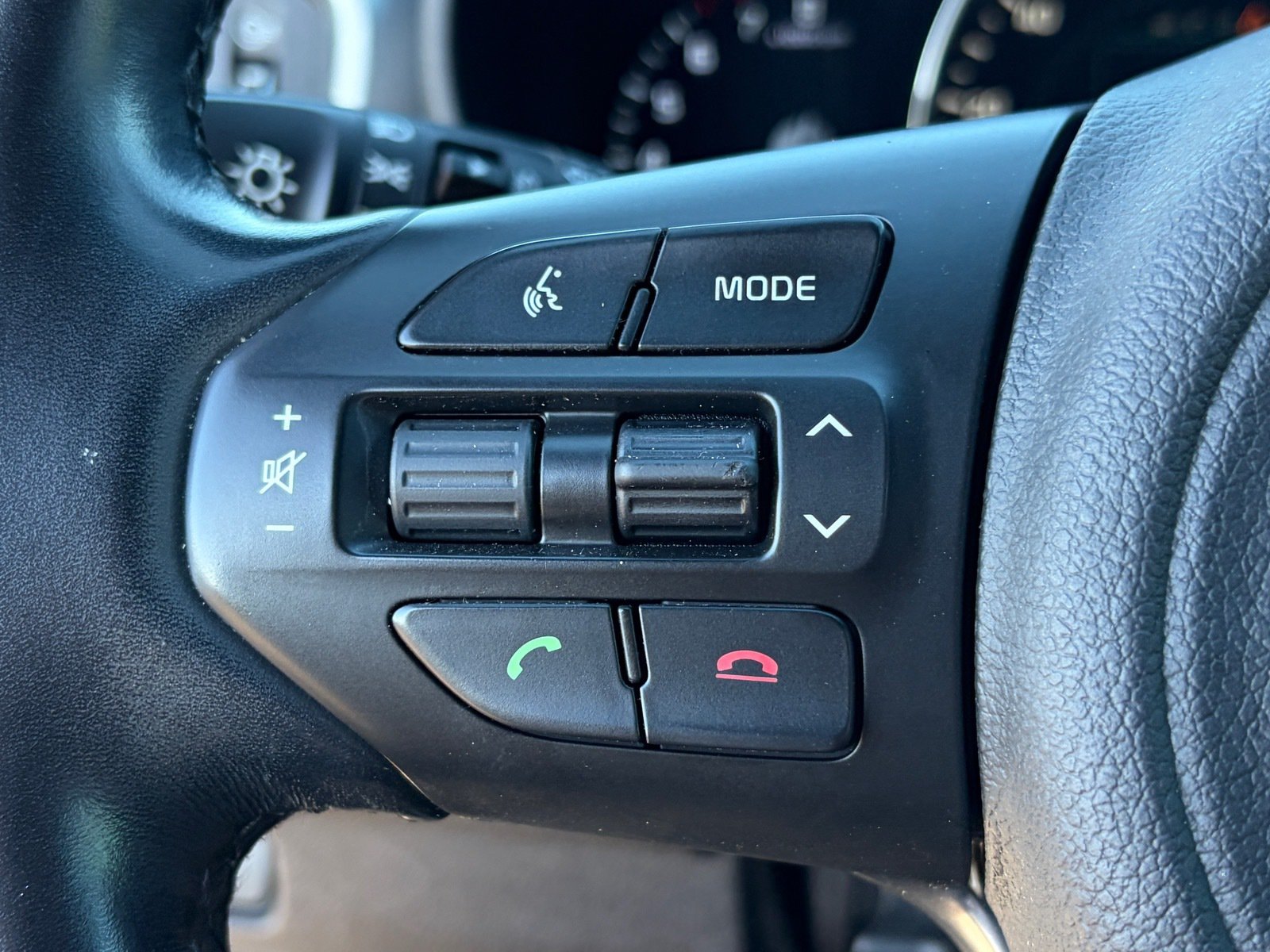 Used 2016 Kia Sorento SX FWD image 22