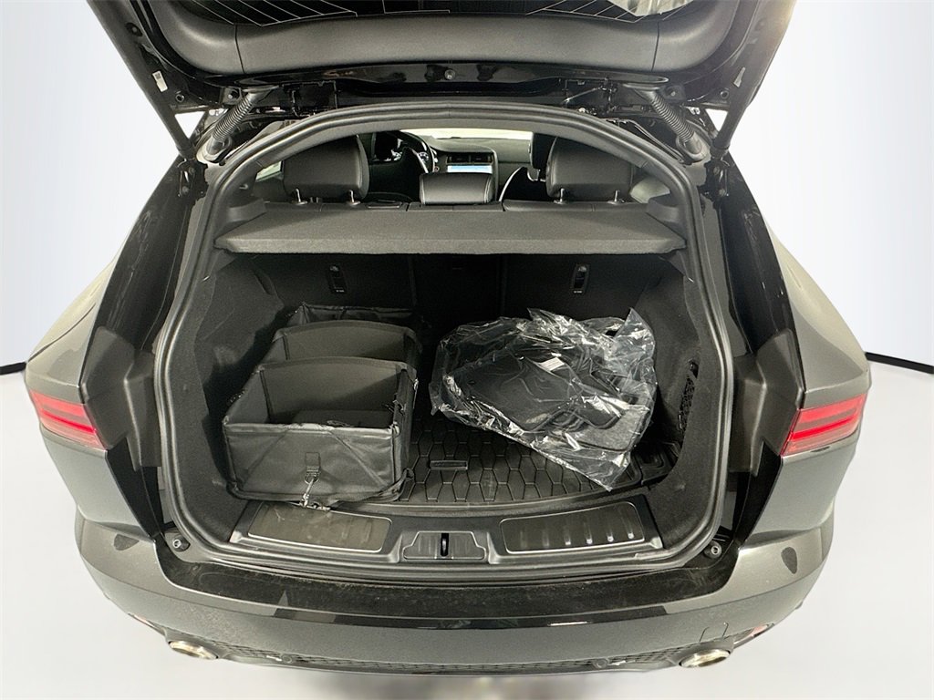 New 2024 Jaguar E-PACE R-Dynamic SE image 26