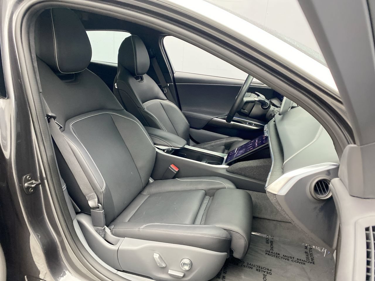Used 2024 Lucid Air Touring AWD/4WD image 23