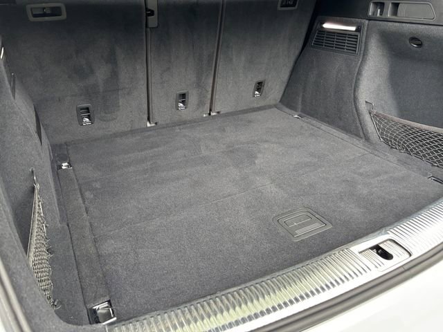 Used 2020 Audi Q5 Prestige image 21