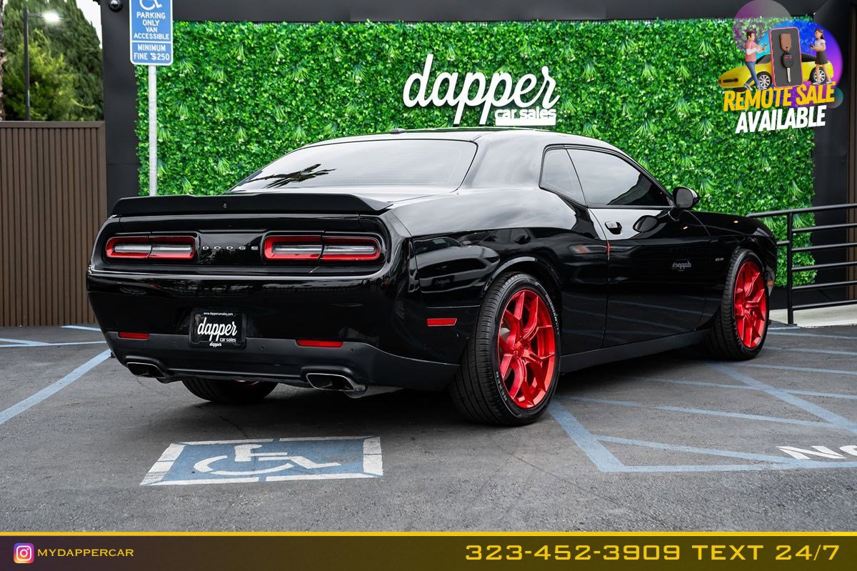 Used 2019 Dodge Challenger R/T w/ Blacktop Package image 5