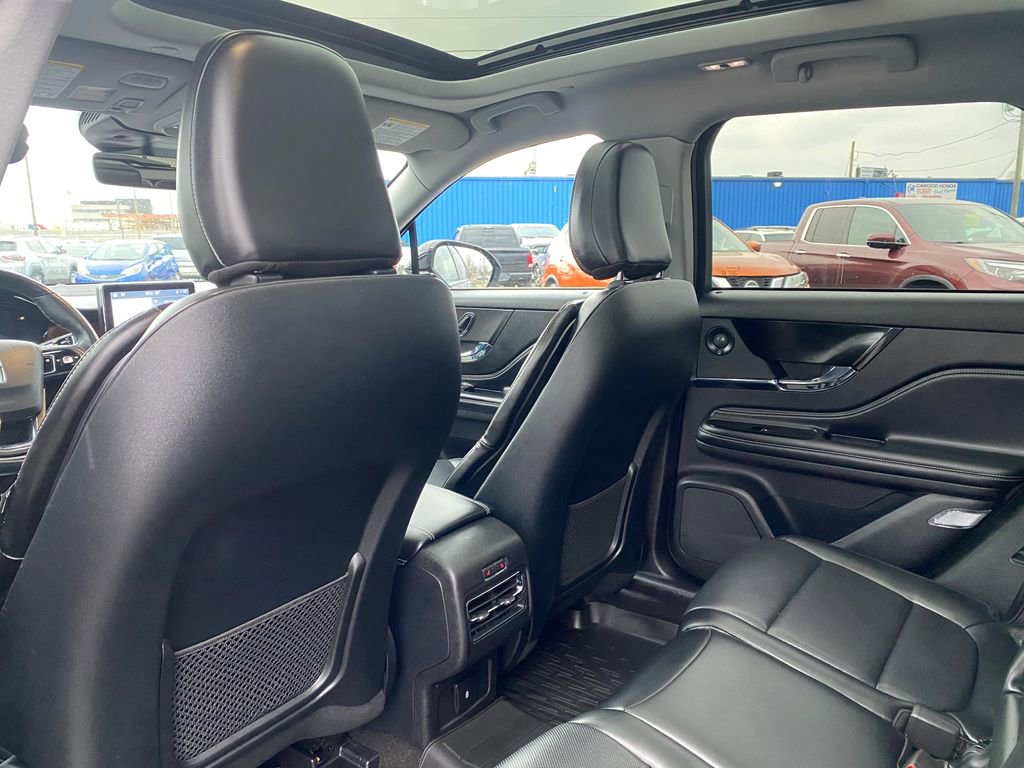 Used 2021 Lincoln Corsair Reserve image 15