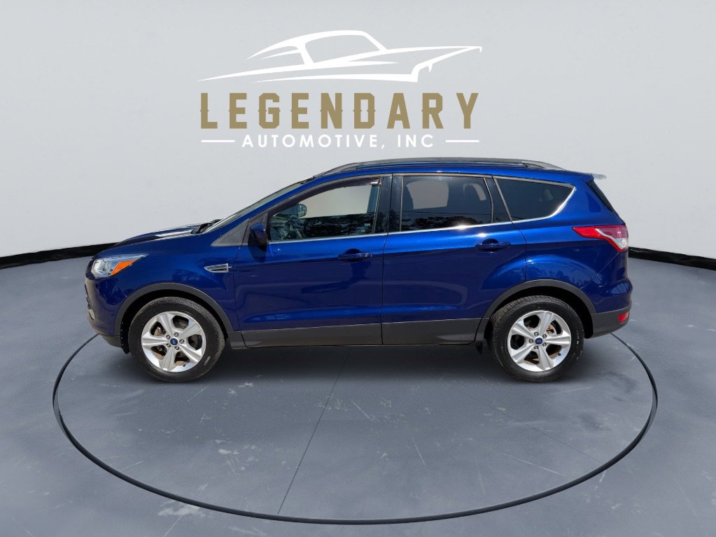 Used 2016 Ford Escape SE w/ Equipment Group 201A image 2