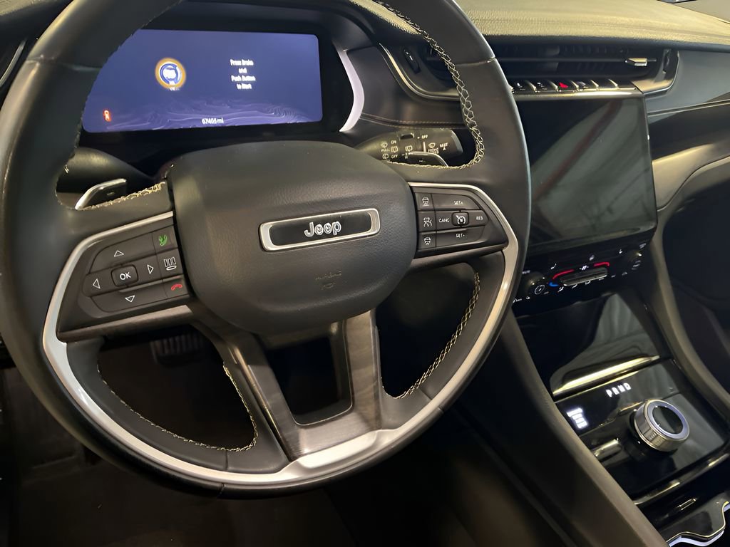 Used 2023 Jeep Grand Cherokee Limited image 12