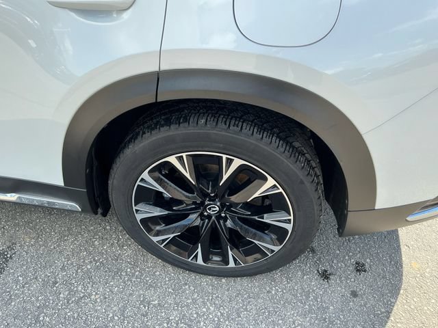 Used 2024 MAZDA CX-90 Plug-In Hybrid w/ Premium Pkg AWD/4WD image 19