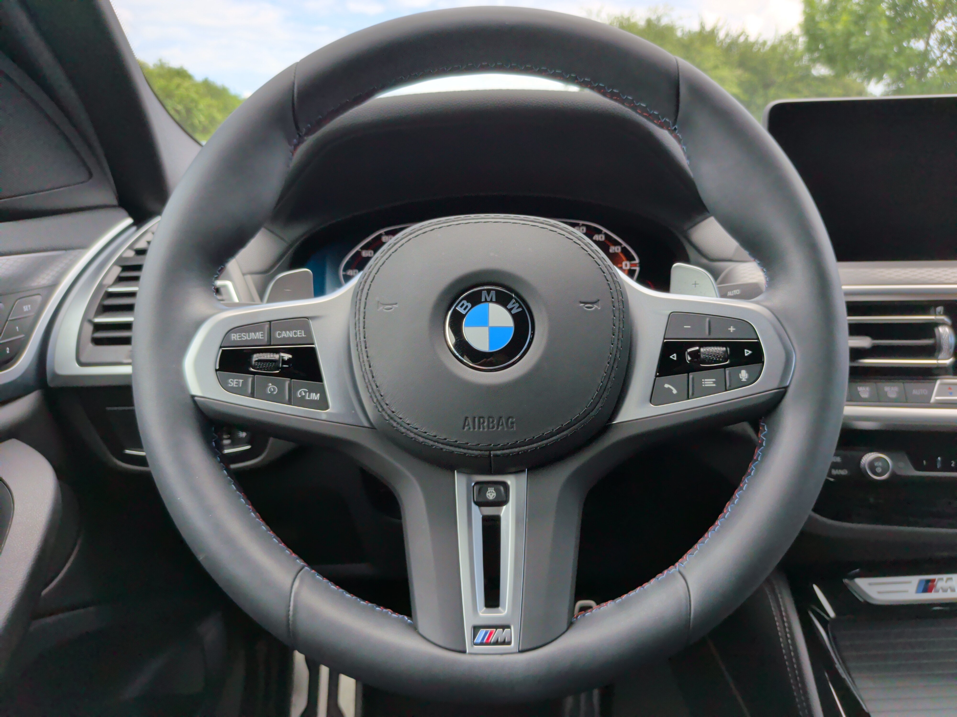 Certified 2025 BMW X4 M40i AWD/4WD image 22