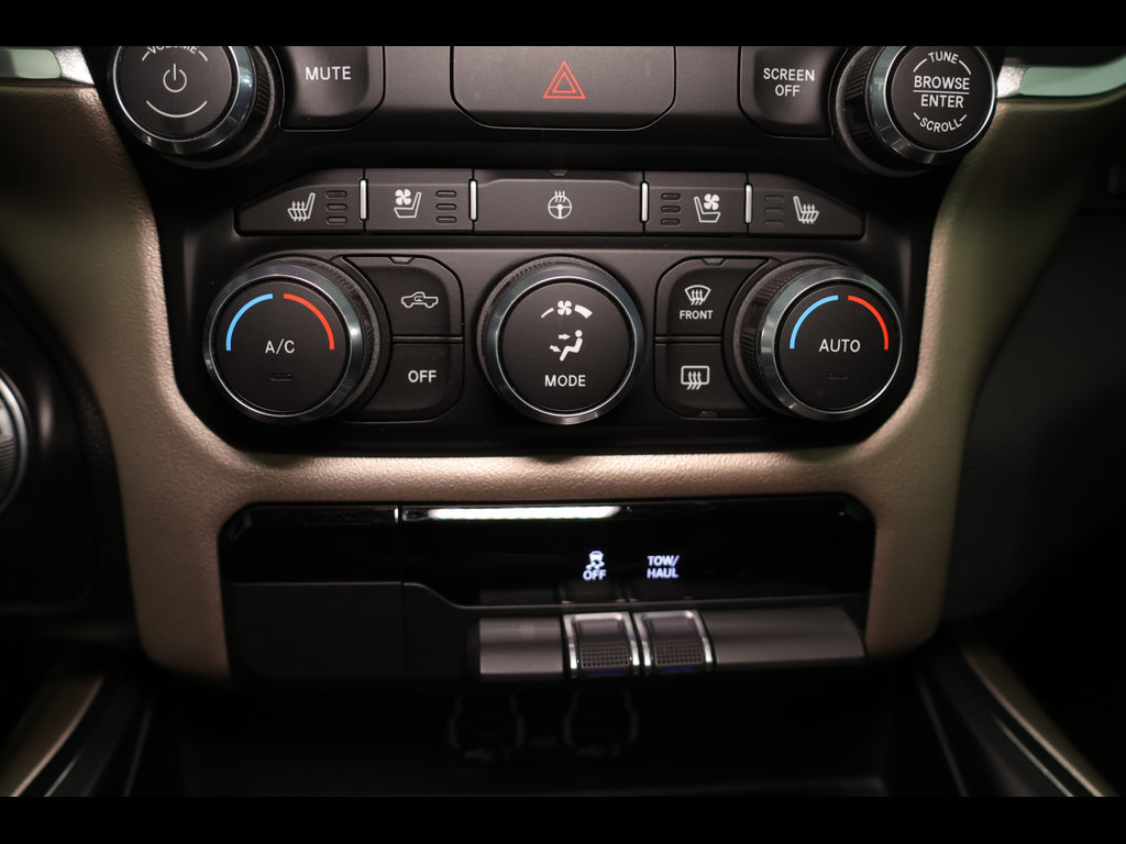 Used 2022 RAM 1500 Laramie AWD/4WD image 23