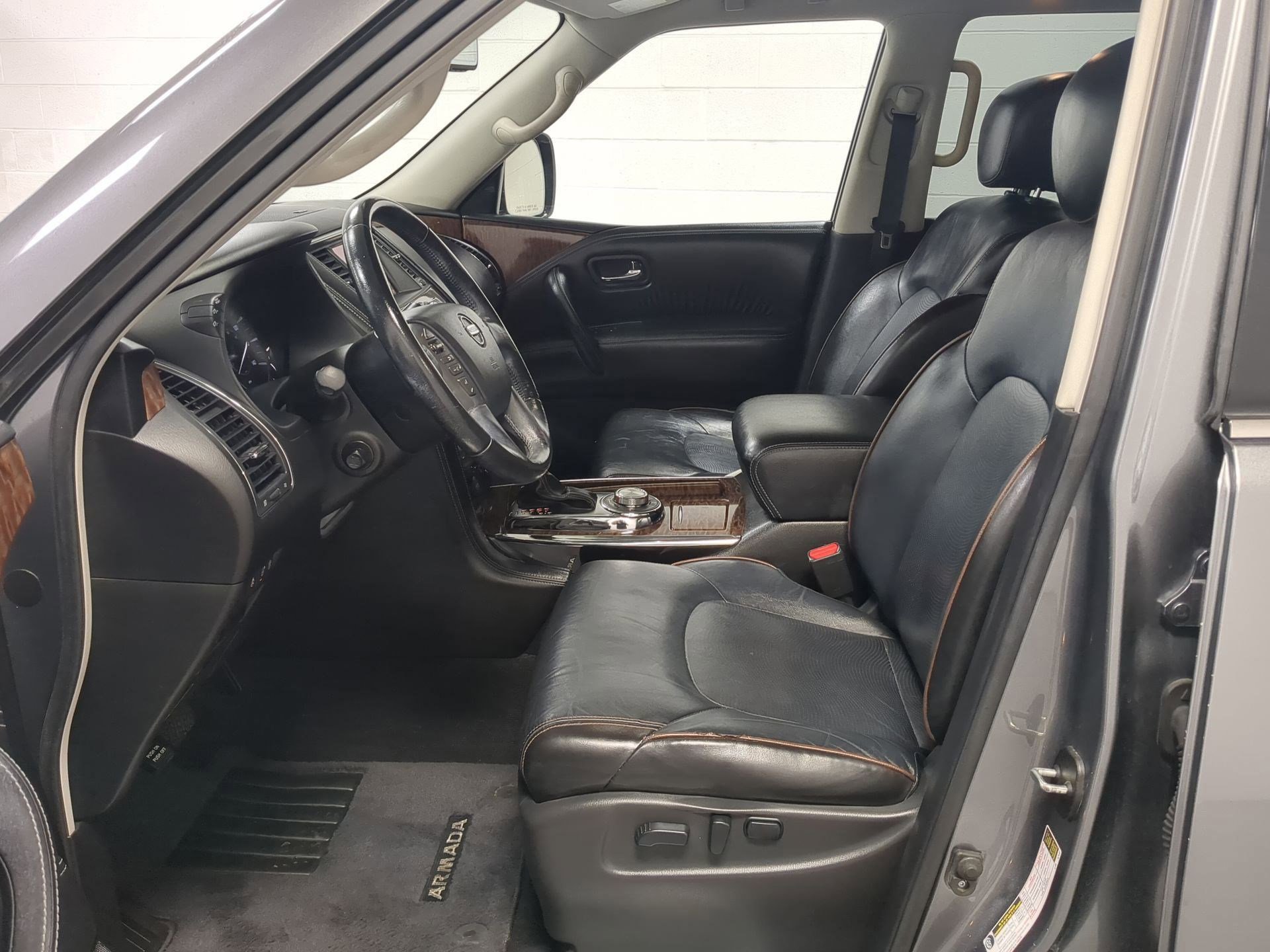 Used 2019 Nissan Armada Platinum w/ Captain's Chairs Package image 18