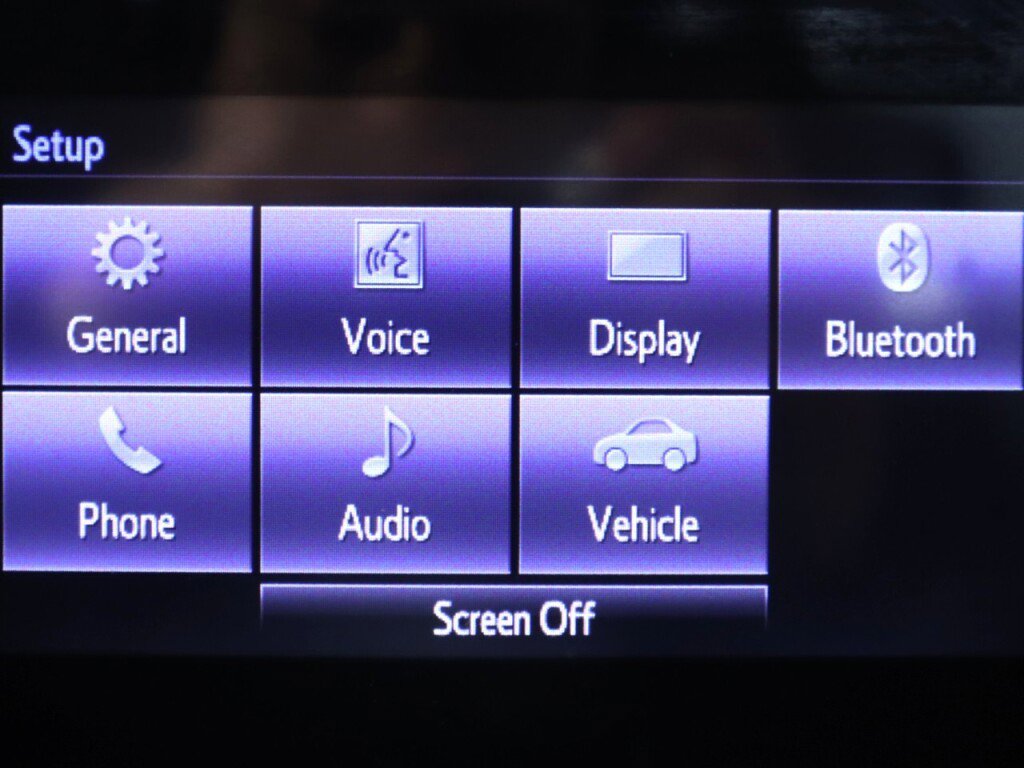 Used 2018 Toyota Corolla LE FWD image 19