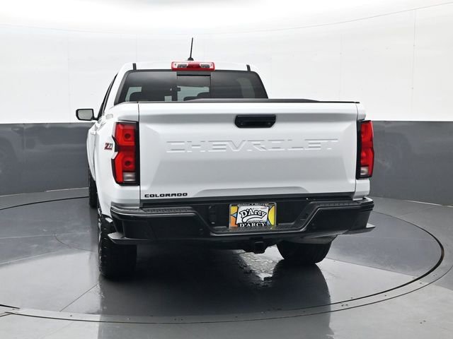 Used 2024 Chevrolet Colorado Z71 w/ Z71 Convenience Package 2 AWD/4WD image 6