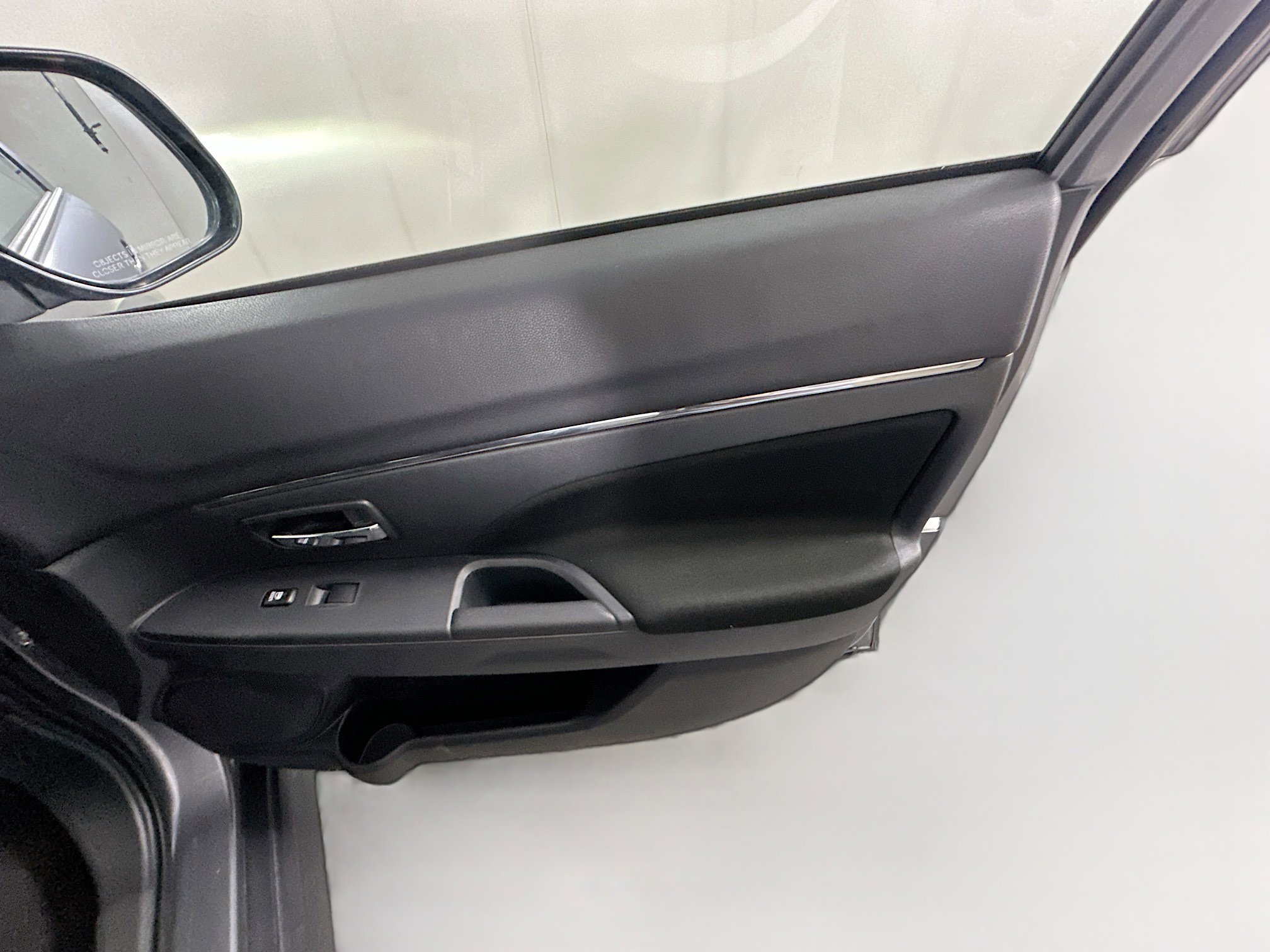 Used 2025 Mitsubishi Outlander Sport AWD image 30