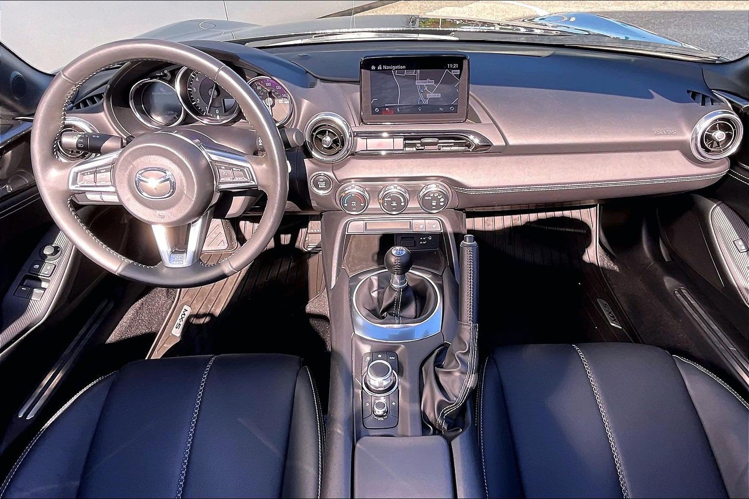 Used 2021 MAZDA MX-5 Miata Grand Touring RWD image 13