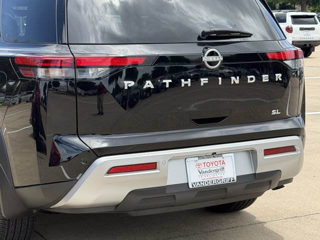 Used 2024 Nissan Pathfinder SL FWD image 6