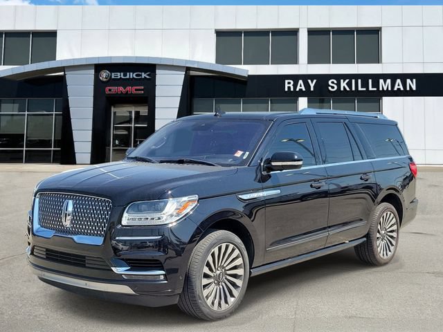 Used 2019 Lincoln Navigator L Reserve AWD/4WD image 3