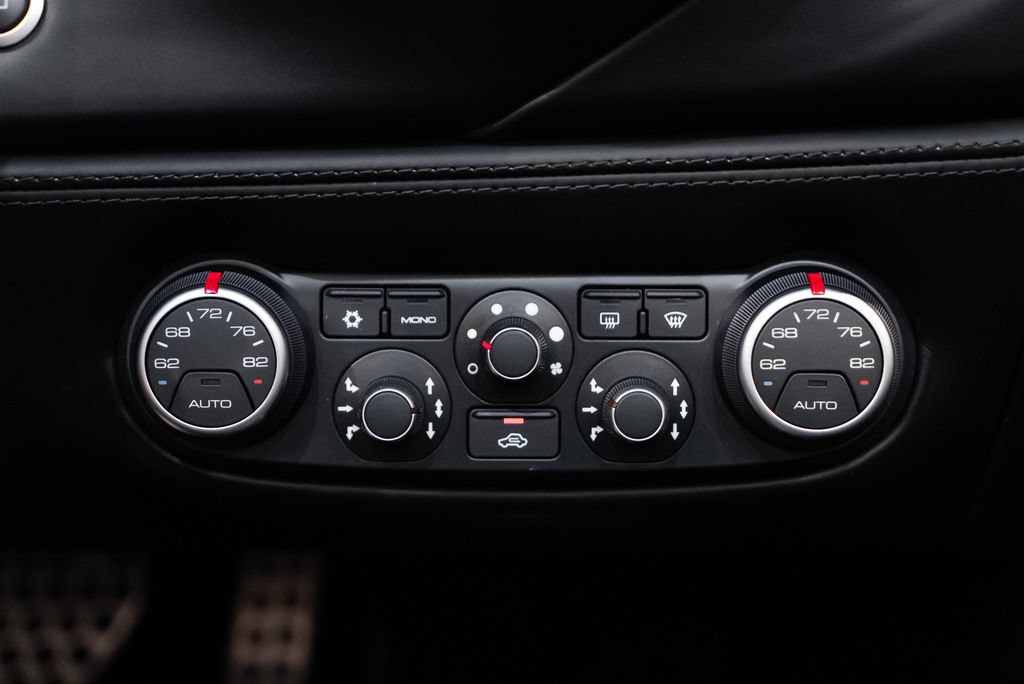 Used 2016 Ferrari 488 Spider RWD image 35